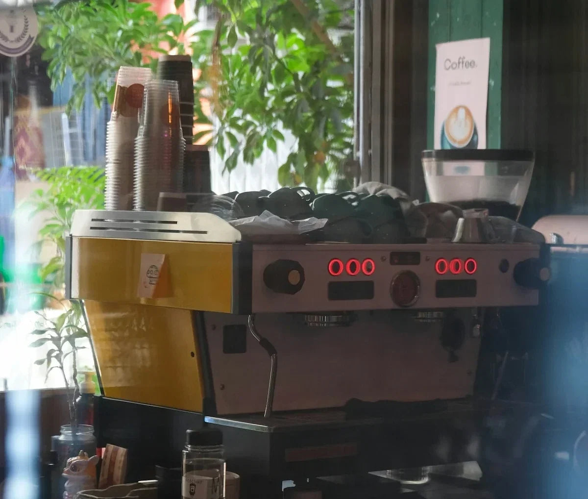 カフェ広告のQ&A｜集客に効くラテアートプリンターの活用法